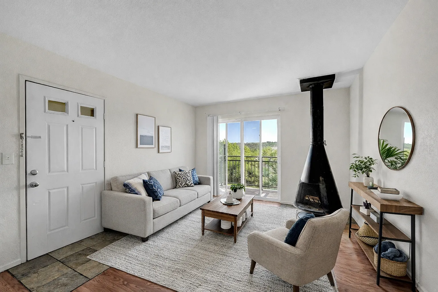 1 bed, 1.0 bath, 617 sqft, $841 — Photo 3