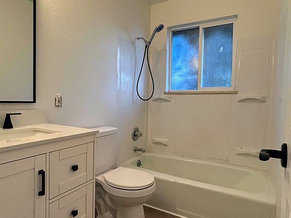 3rd image of 400 36th Avenue Ct