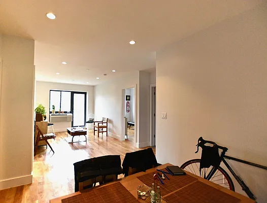 Rented by Makover Group Inc | media 16