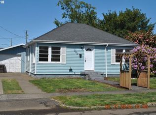 806 Manor Pl, Tillamook, OR 97141