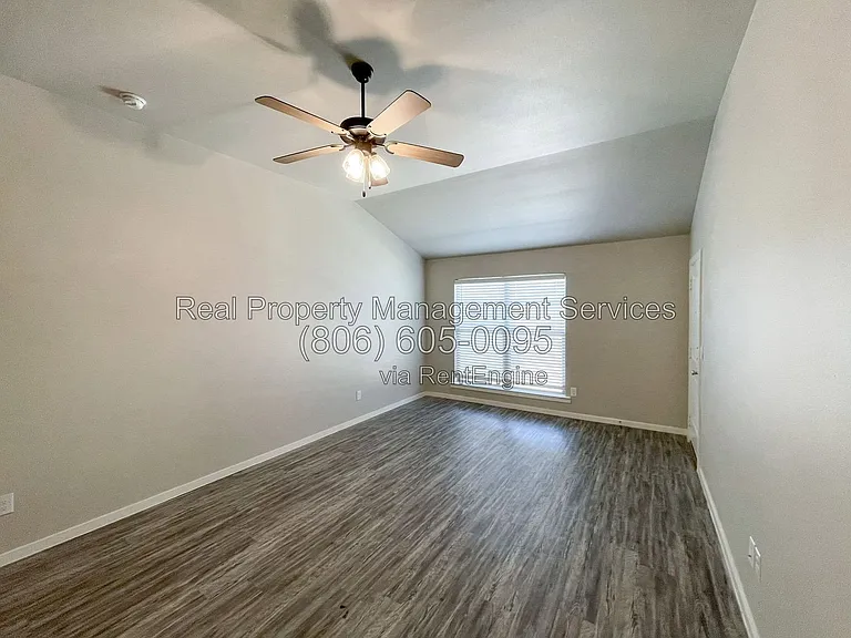 2103 North Ave #J-B — Photo 2