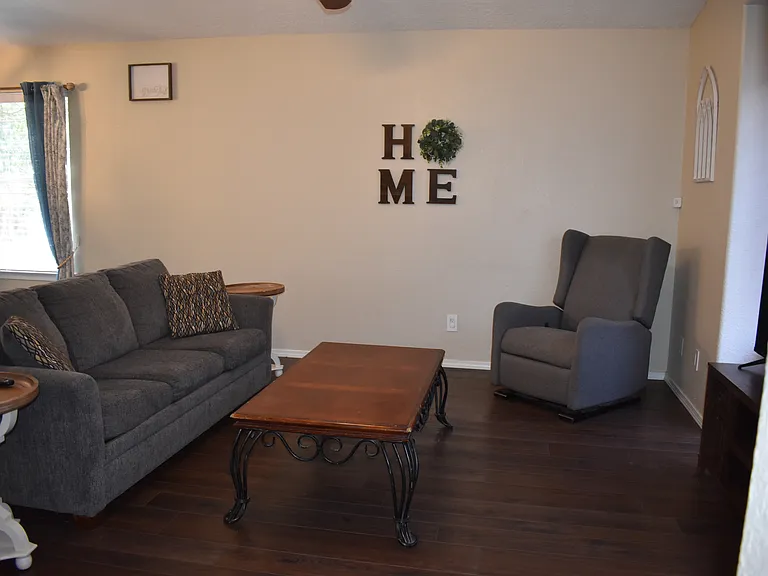 8420 La Paloma Ct NW — Photo 9