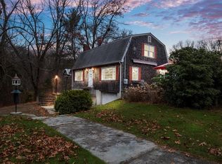 12 Jencks Rd, Cumberland, RI 02864