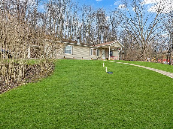 2nd image of 105 Powerline Rd