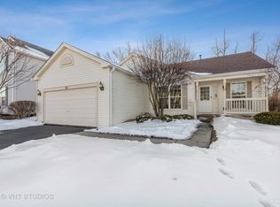 42 N Waterford Dr, Round Lake, IL 60073