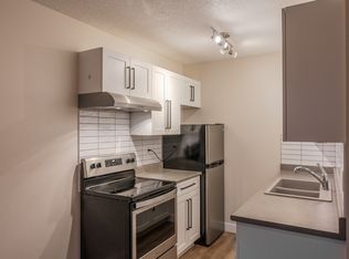 165 Edmonton Ave #305, Penticton, BC V2A 2G9