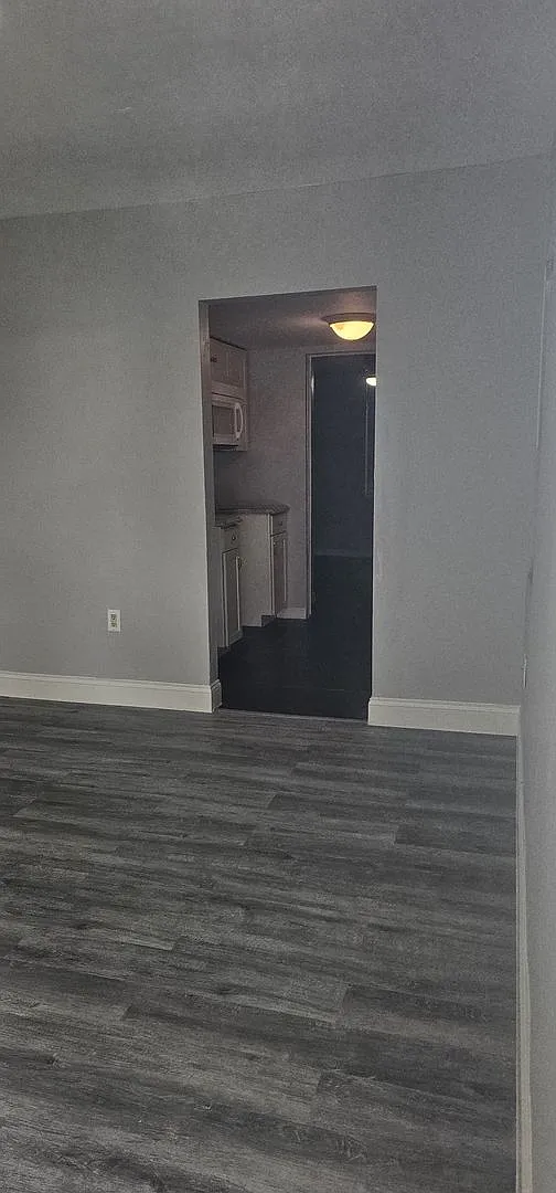 1 bedroom 1 bath duplex unit — Photo 3
