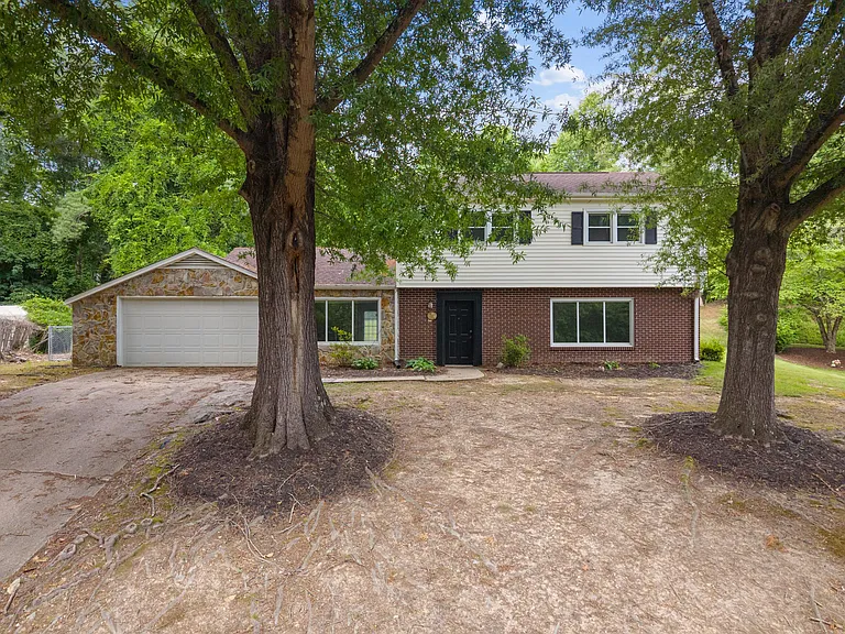 528 River Oak Dr — Photo 2