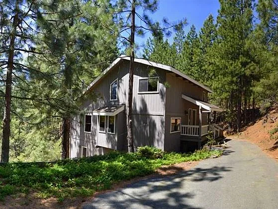 2600 Beth Ct photo 1
