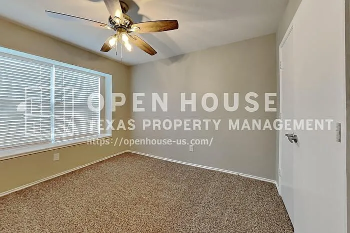 2128 Ingrid Ln — Photo 12