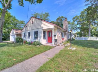 1202 Ruddiman Dr, Muskegon, MI 49445