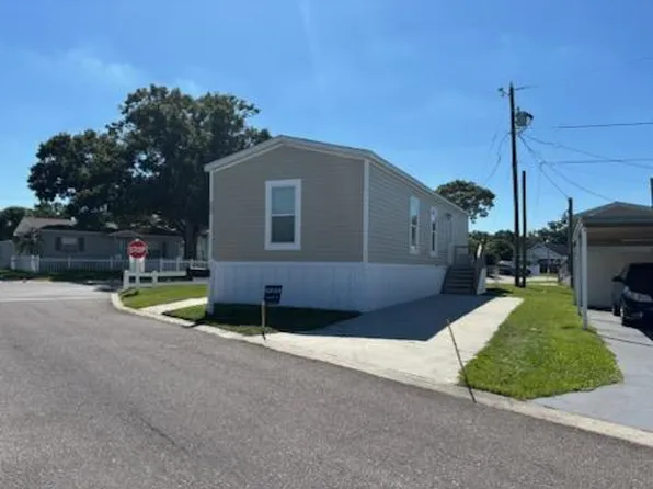 4000 24th St N #402, Petersburg, FL 33714