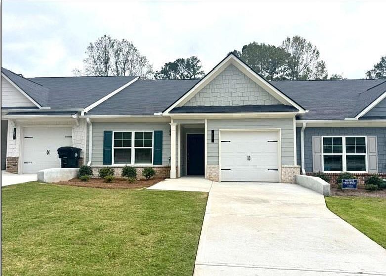 1st image of 73 Silver Leaf Ln