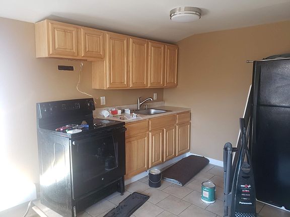 4th image of 56 Garfield Ave #1