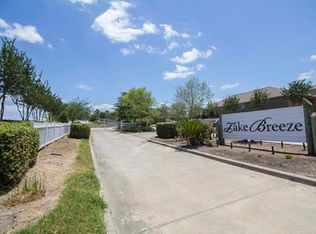 10740 S Lake Mist Ln, Willis, TX 77318