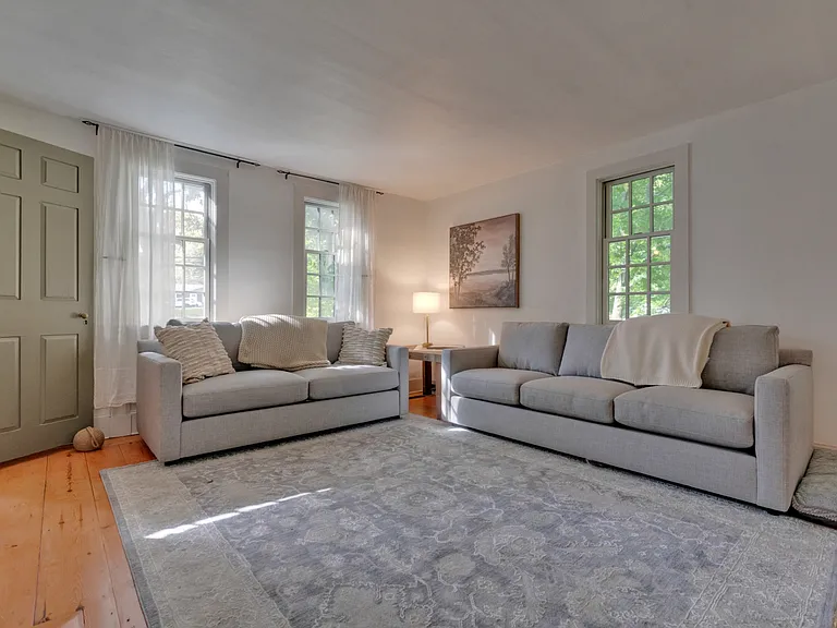 3 Decary Rd — Photo 18