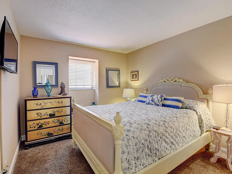 7657 Lexington Club Blvd #C — Photo 26