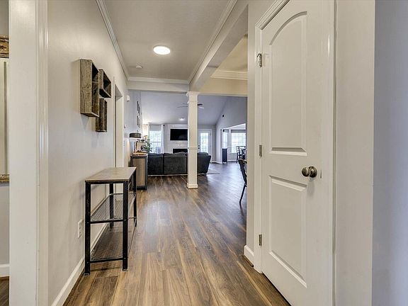 4th image of 680 Ventana Drive