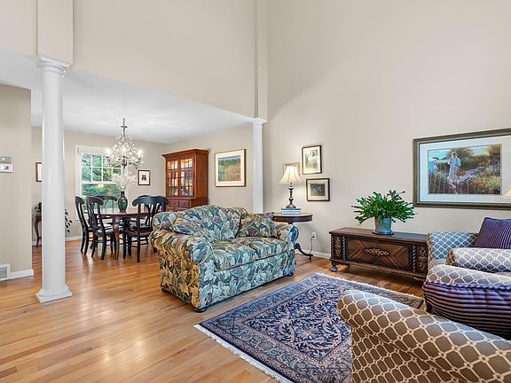 3rd image of 6732 Bay Ridge Rd