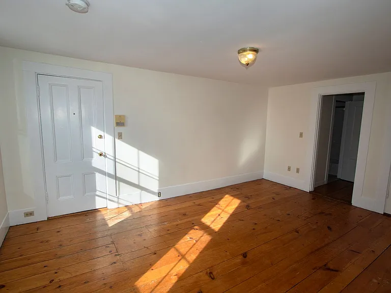 19 FIRST — Photo 15