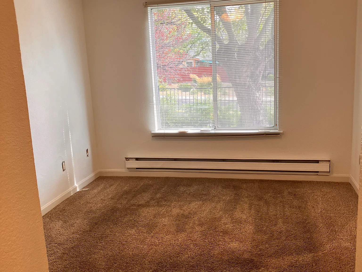 1 bed, 665 sqft, $1,400 — Photo 3
