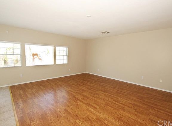 4th image of 1133 Broadway Ln