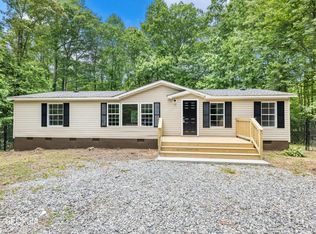 22 Peaceful Stream Trl, Cleveland, GA 30528