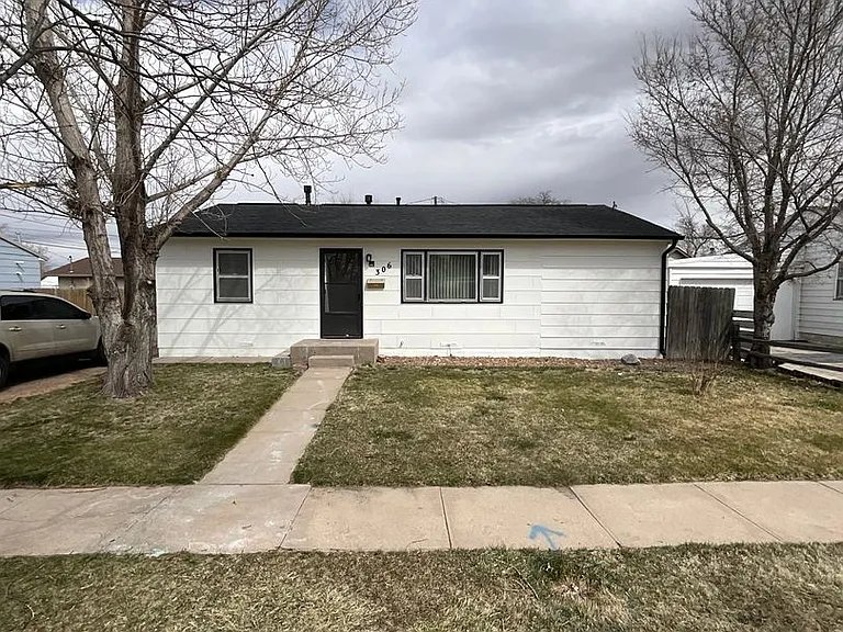 306 Jefferson St — Photo 1