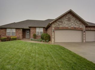 3263 W Camino Alto St, Springfield, MO 65810