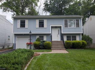 15 Holmdel Rd, Parsippany, NJ 07054