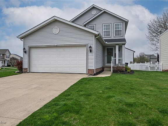 2nd image of 2119 Stonehenge Cir