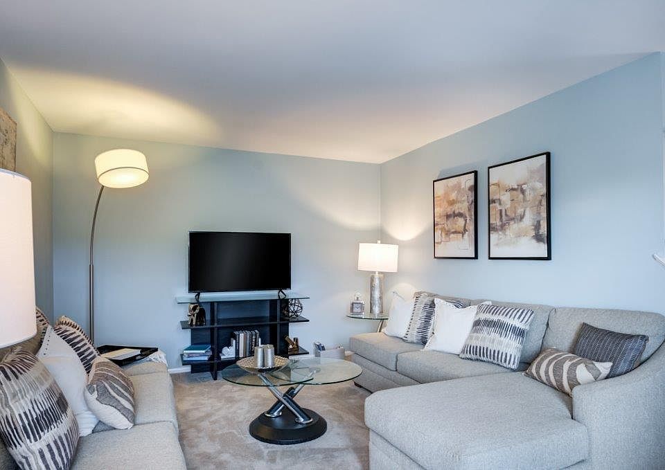 Montgomery Woods Townhomes 4 Montgomery Dr Harleysville PA Zillow