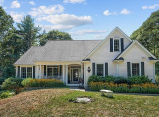 3 Dayna Ln, Bourne, MA 02532