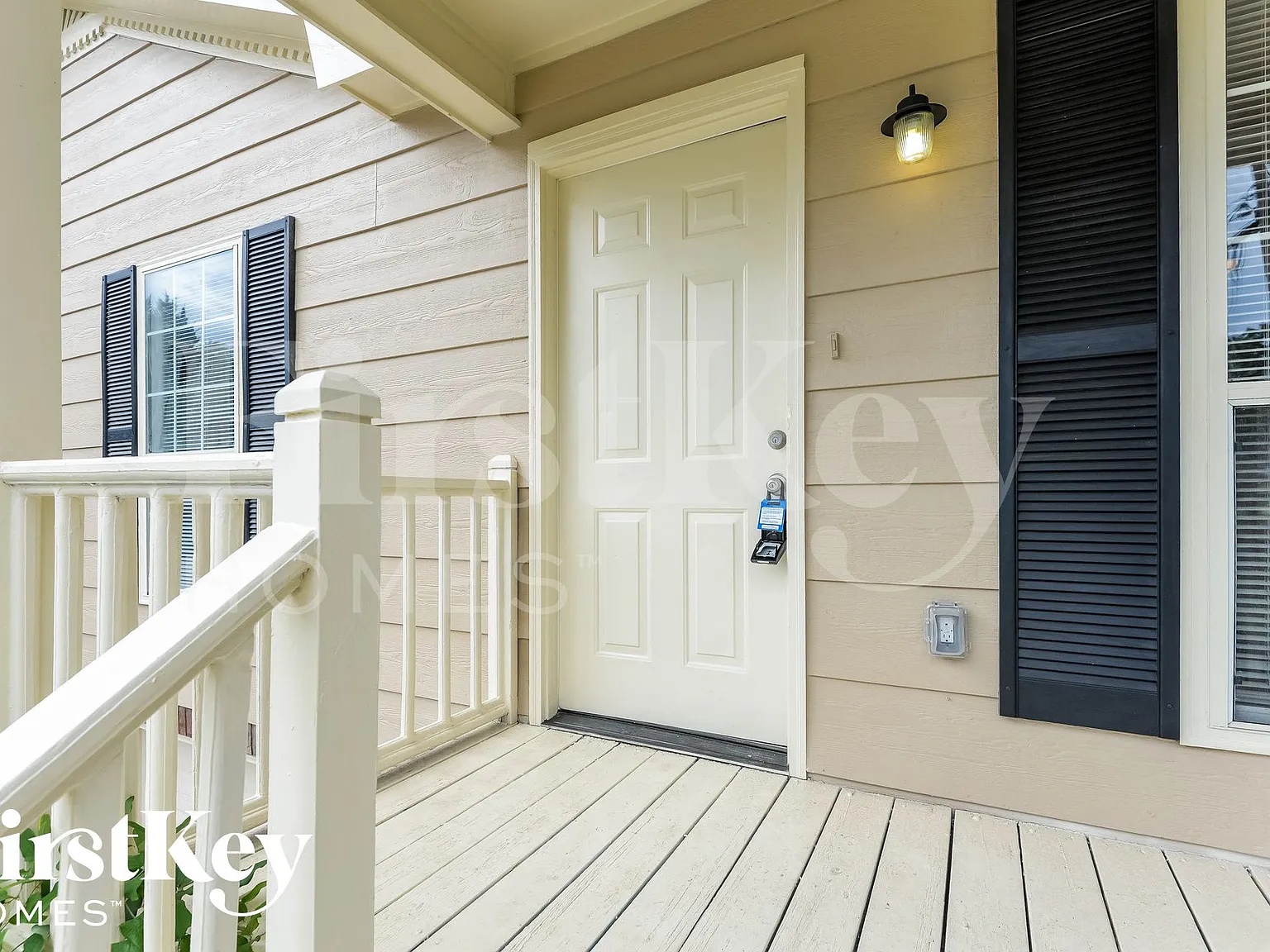3 bed, 2.0 bath, 2210 sqft, $1,780 — Photo 2