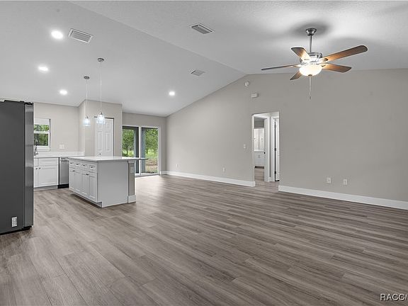 5th image of 2484 W Pinegrove Dr