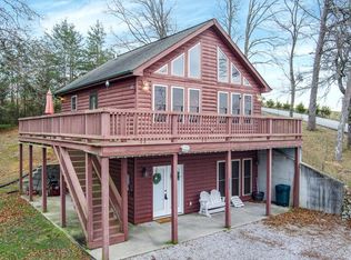 1108 Twin Falls Rd, Byrdstown, TN 38549