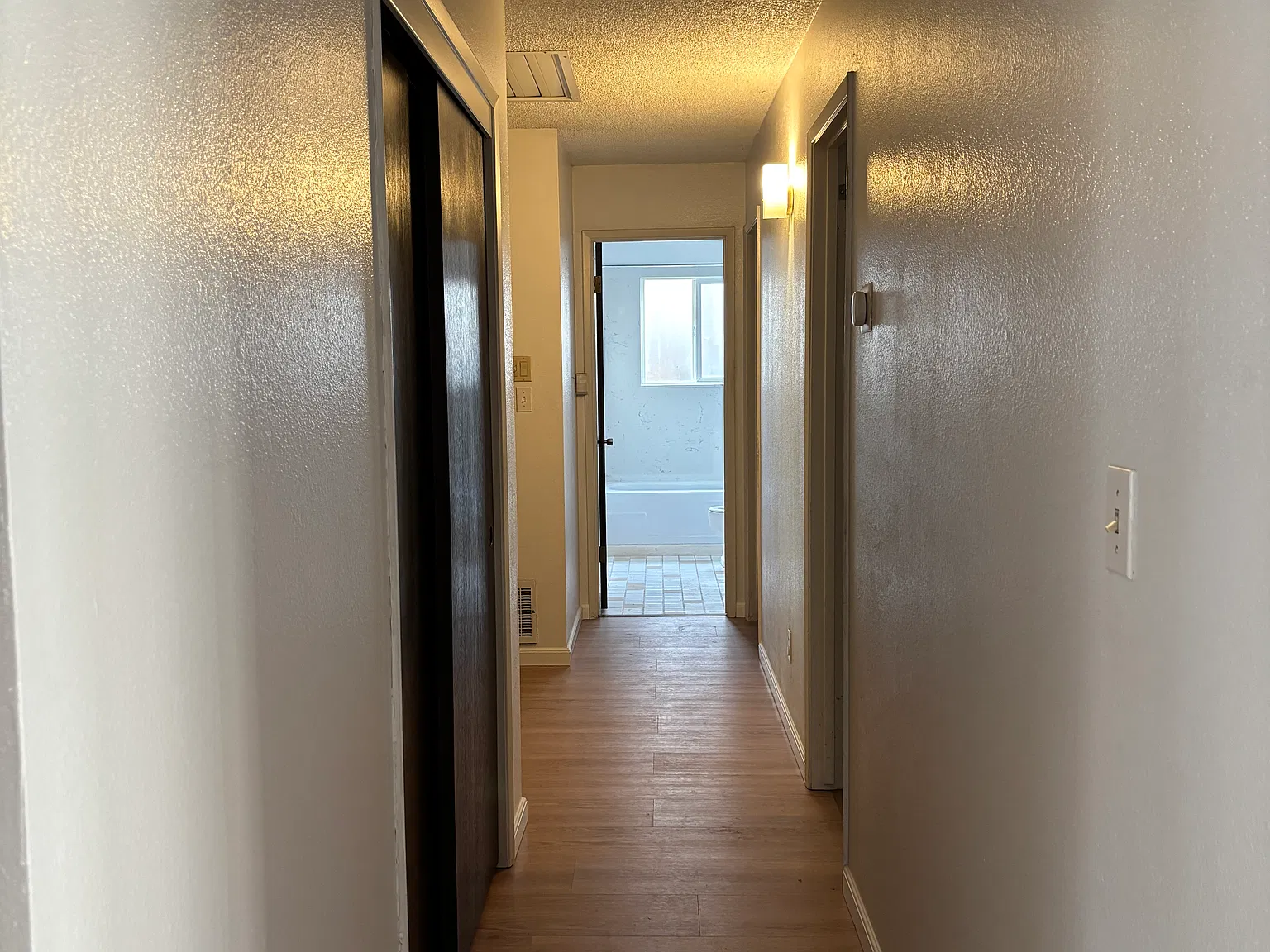 3 bed, 1717 sqft, $2,250 — Photo 3