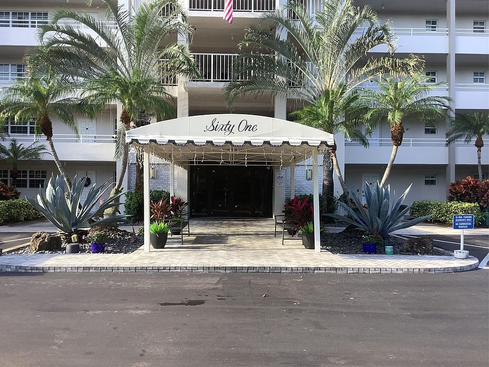 1st image of 575 Oaks Lane #608