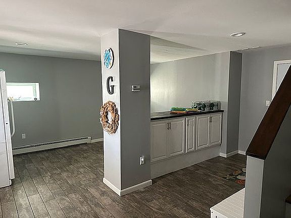 Ground floor foyer/playroom