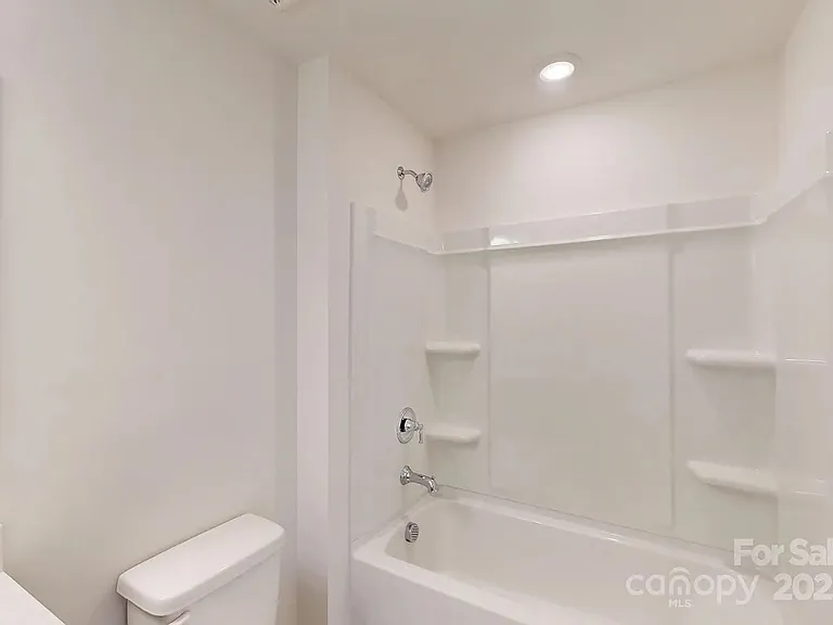 3216 Lilac Grove Dr — Photo 14