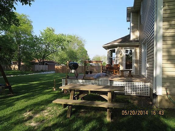 4th image of 925 Voge St