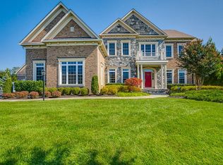 11625 Verna Dr, Oakton, VA 22124