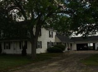 11803 W West Grove Rd, Forreston, IL 61030