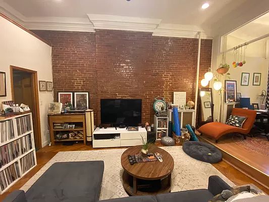 2nd image of 307 W 106th St #2B
