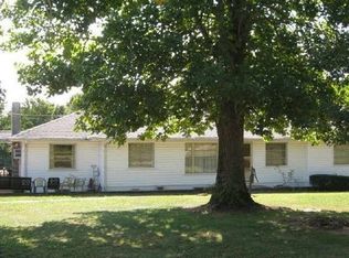 470 Sam Bell Rd, Clarkesville, GA 30523