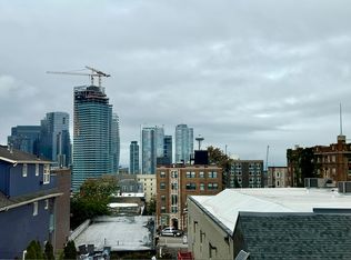 101 Boylston Ave E APT 29, Seattle, WA 98102