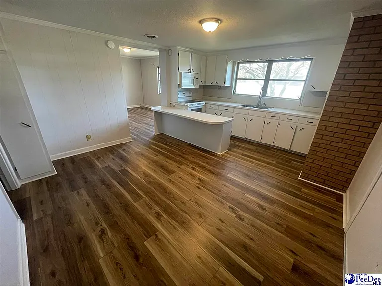 2124 N Governor Williams Hwy — Photo 8