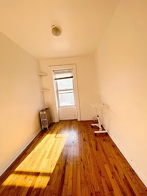 Rented by Corcoran | media 23