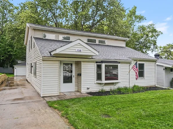 158 N Prairie Ave, Mundelein, IL 60060