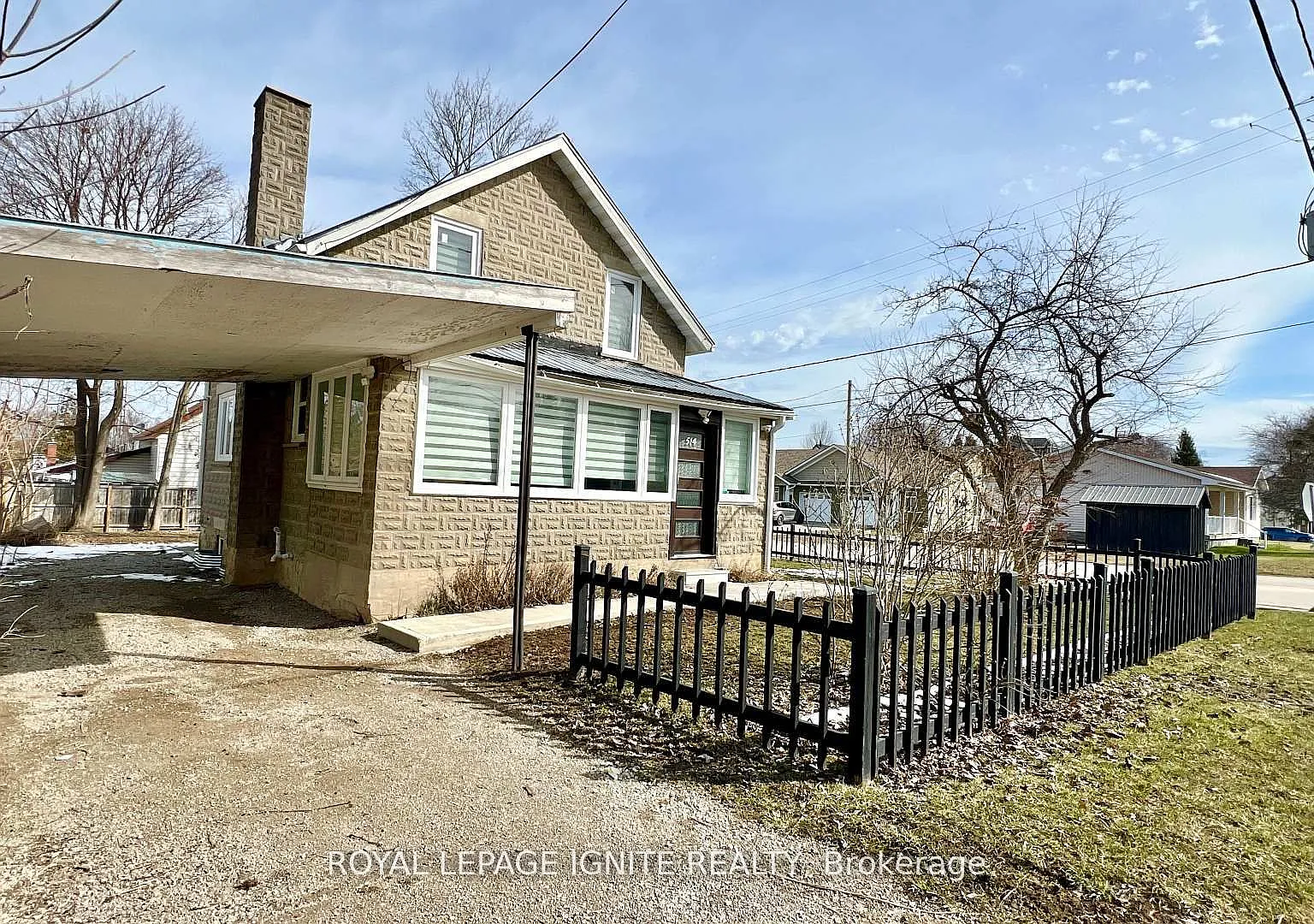 3 bed, $2,400 — Photo 1